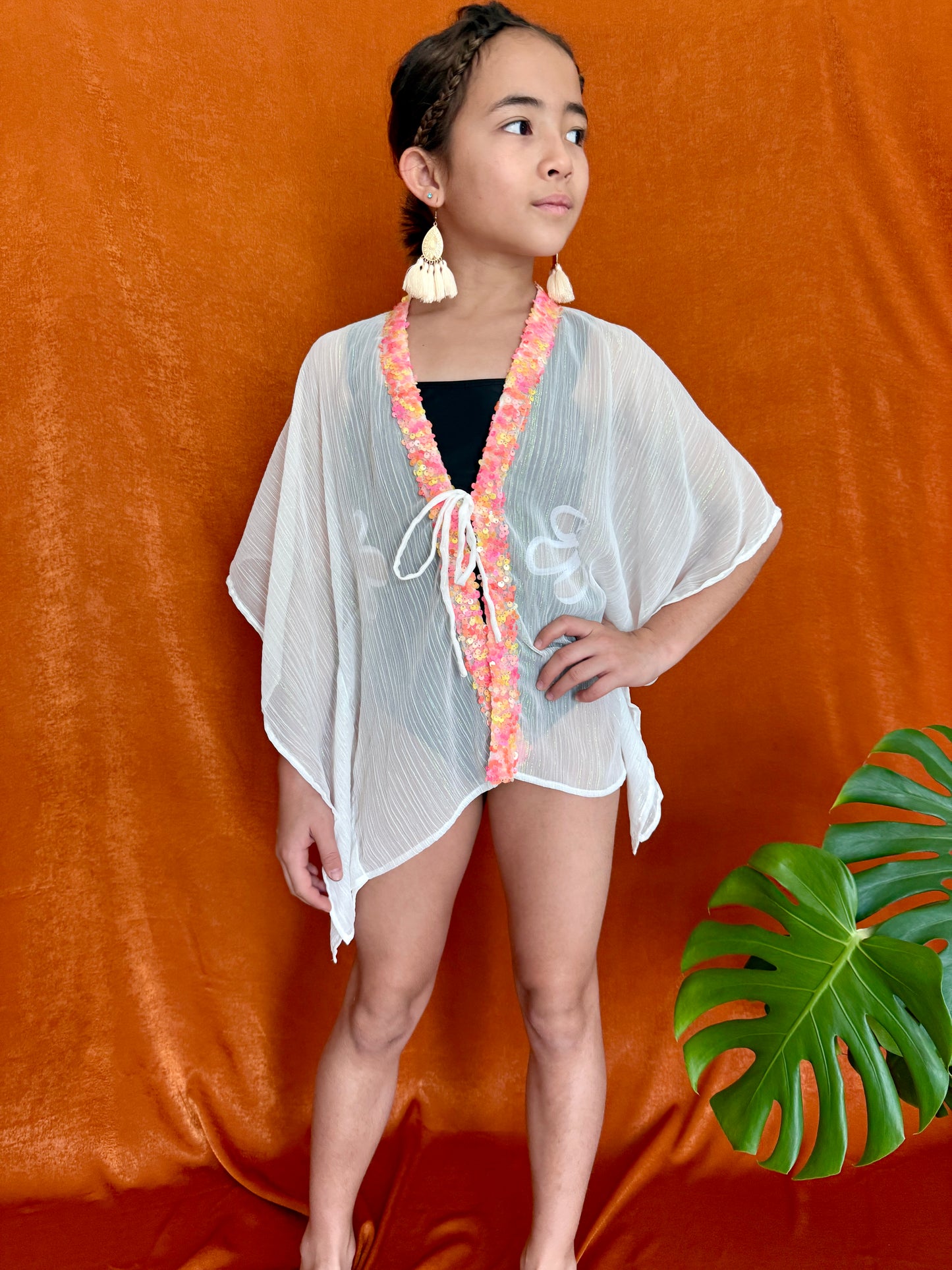 Sustainable girls beachwear – Riri handmade kids kaftan with sparkly sequin trim for Dubai resorts & beach holidays.