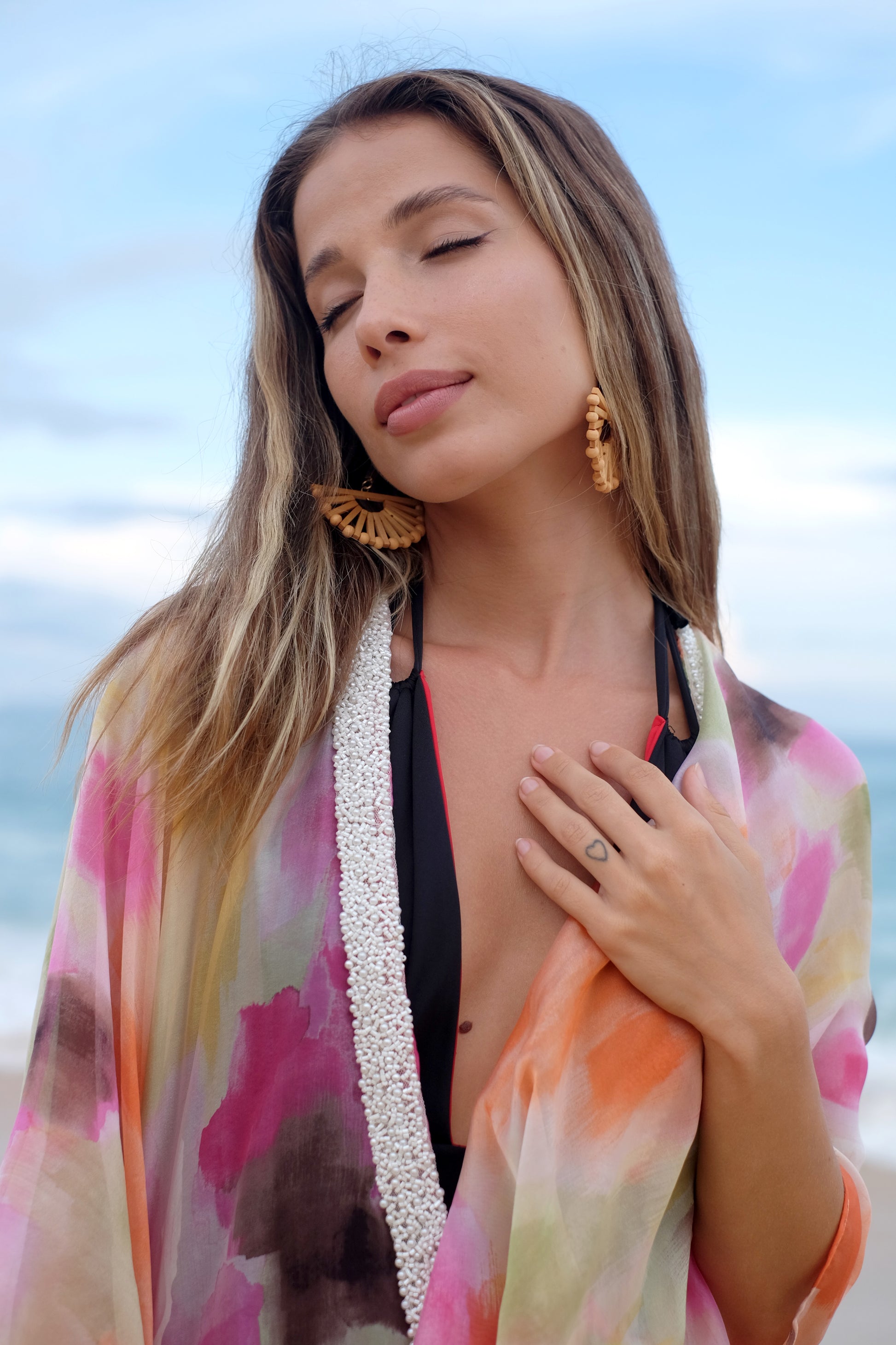 Women's vacation outfit – Amisha kaftan in vibrant abstract print for women looking for what to wear in Dubai