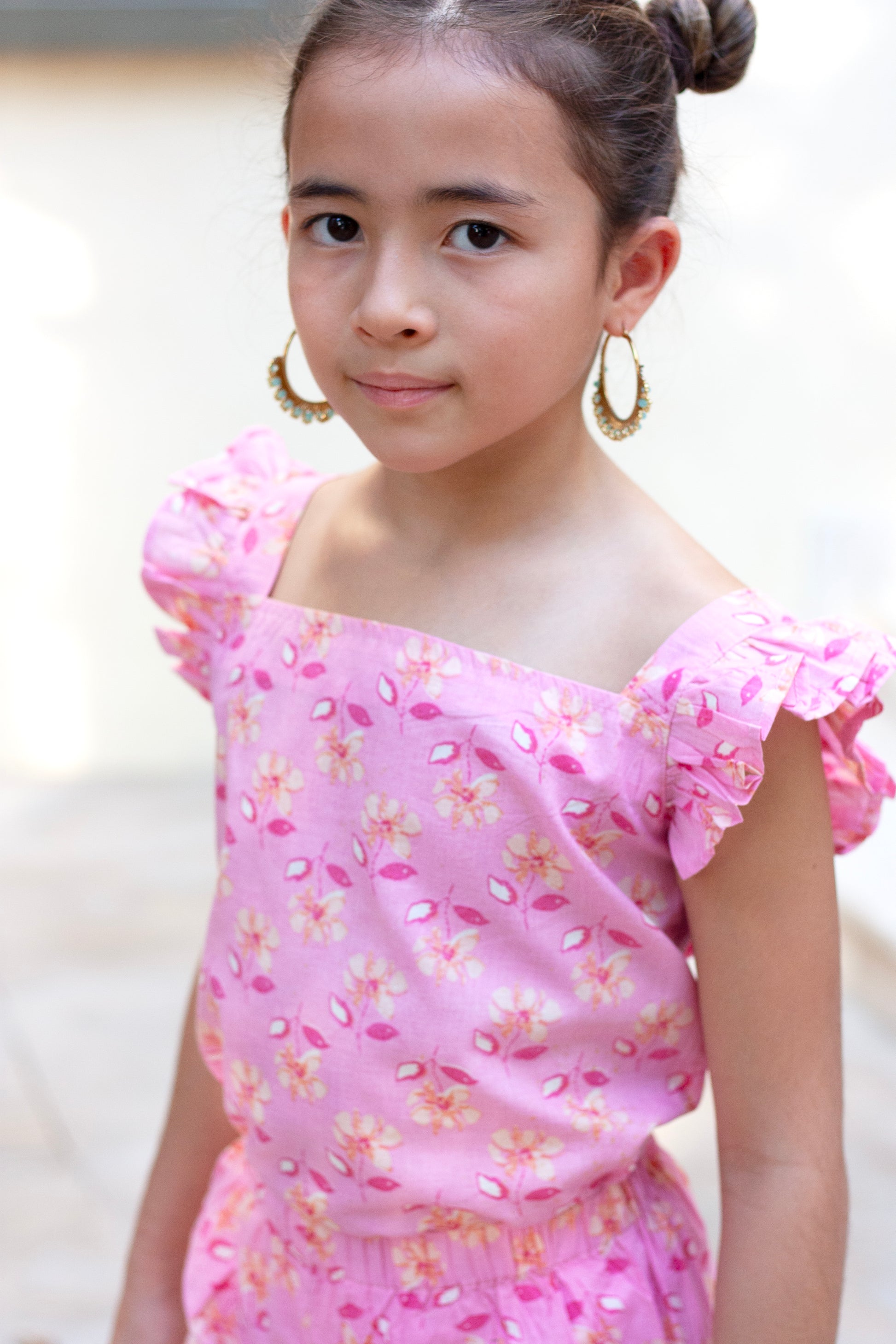 artisan handmade pink floral kids two-piece outfit breathable cotton summer wear for girls in dubai
