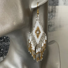 Load image into Gallery viewer, Sakari (S) Hand Beaded Dangle Earrings