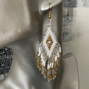 Sakari (S) Hand Beaded Dangle Earrings