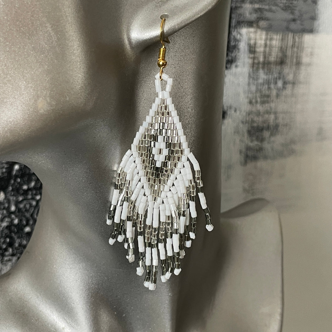Sakari (S) Hand Beaded Dangle Earrings