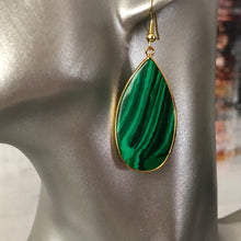 Load image into Gallery viewer, Damara natural stone tear drop dangle earrings with Malachite