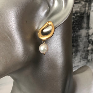 Mona asymmetrical textured gold natural pearl earrings