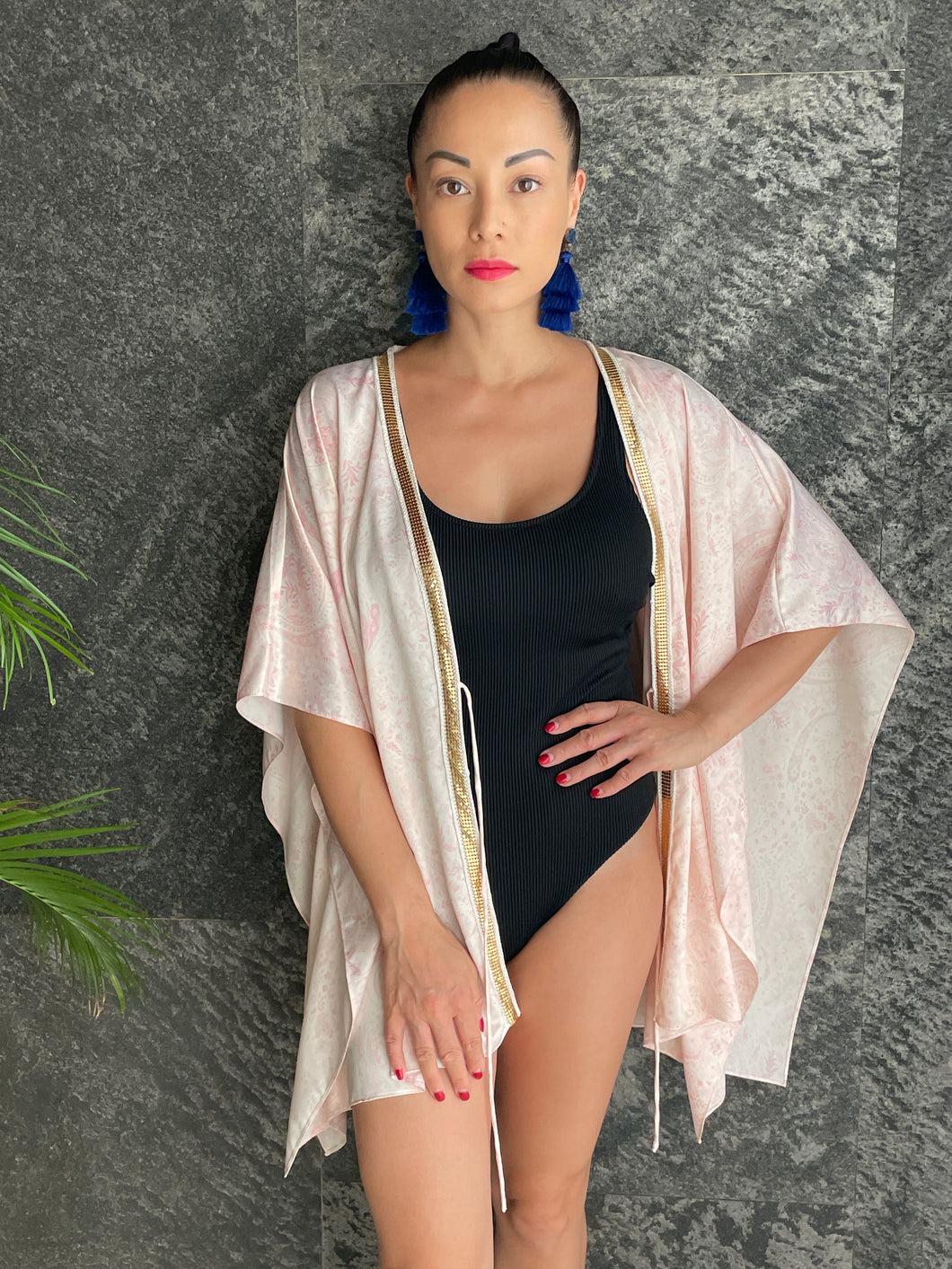 Zahra pink paisley satin gold trimmed womens beachwear resort wear beach kaftan