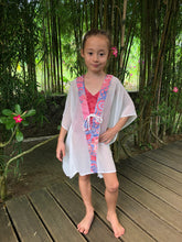 Load image into Gallery viewer, Batifolie Cahya white crepe chiffon batik trimmed long womens beachwear beach kaftan in a mommy and me kaftan set