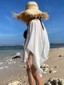 Beachy Glam: Zecca White Kaftan with Sequin Detail for Dubai Beach Days