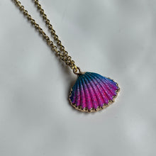 Load image into Gallery viewer, Oki Hand-Painted Seashell Necklaces