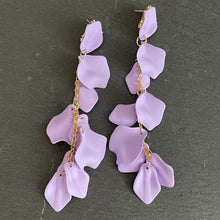 Load image into Gallery viewer, Odette Floral Dangle Earrings