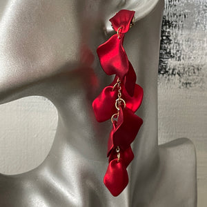 Odette glamorous shimmery lightweight floral dangle earrings in red shimmer