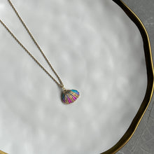 Load image into Gallery viewer, Oki Hand-Painted Seashell Necklaces