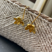 Load image into Gallery viewer, Bloom Gold Floral Earrings