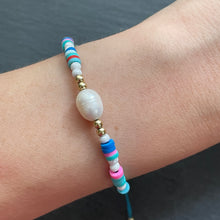 Load image into Gallery viewer, Kiana Handmade Freshwater Pearl Beaded Bracelet