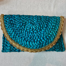 Load image into Gallery viewer, Seera Straw Clutch Bag