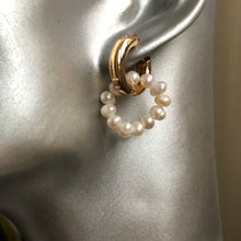 Load image into Gallery viewer, Cara natural pearl gold huggie hoop earrings