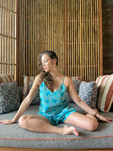 Load image into Gallery viewer, Ishani Co-ord Block Print Set in Turquoise &amp; Gray Floral