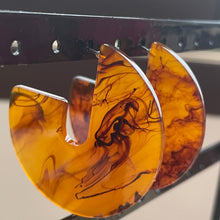 Load image into Gallery viewer, Deva crescent resin earrings in tortoise