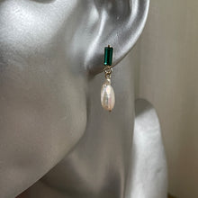 Load image into Gallery viewer, Rosa natural baroque pearl green crystal dangle earrings