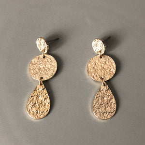 Eidyth textured gold dangle earrings
