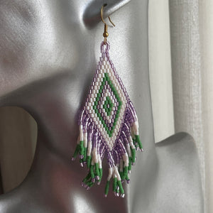 Sakari (M) Handmade Beaded Dangle Earrings