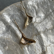 Load image into Gallery viewer, Yuri Gold Leaf Earrings