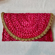 Load image into Gallery viewer, Seera Straw Clutch Bag