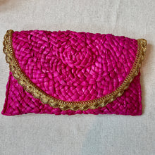 Load image into Gallery viewer, Seera Straw Clutch Bag