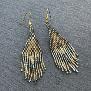 Sakari (XS) Hand Beaded Dangle Earrings