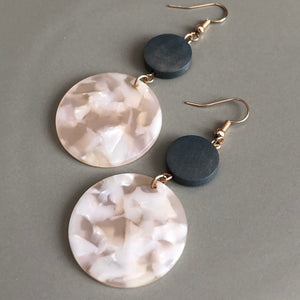 Tatiana tiered wood and resin earrings in cream marble 