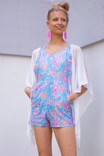 Load image into Gallery viewer, White crepe chiffon beach kaftan with artisan-made bold batik trim – handmade resort wear from Bali for women in Dubai.